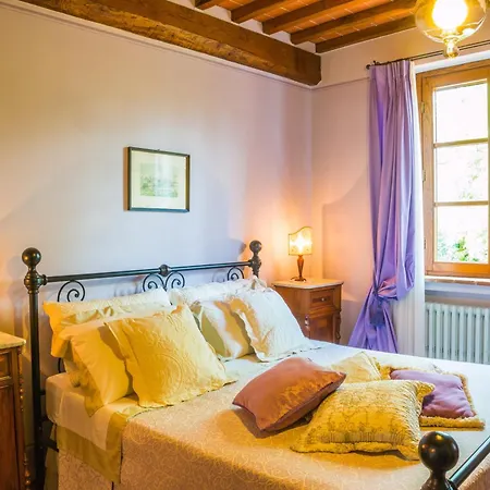 Borgo Ai Lecci * Orentano
