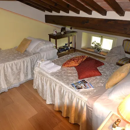 Borgo Ai Lecci * Orentano